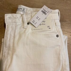 Abercrombie & Fitch Super Skinny High Rise White Jeans NWT
